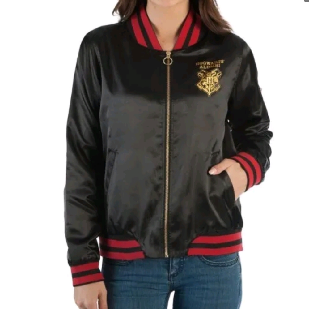 LICENSED HARRY POTTER "HOGWARTS ALUMNI" SATIN BOMBER JACKET M